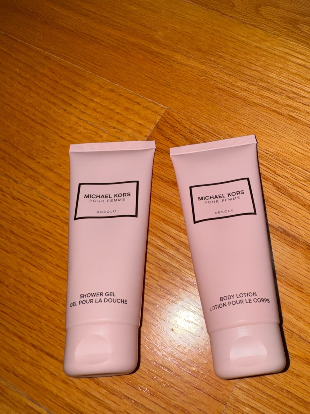 Michael Kors Pink Shower Gel & Body Lotion Set